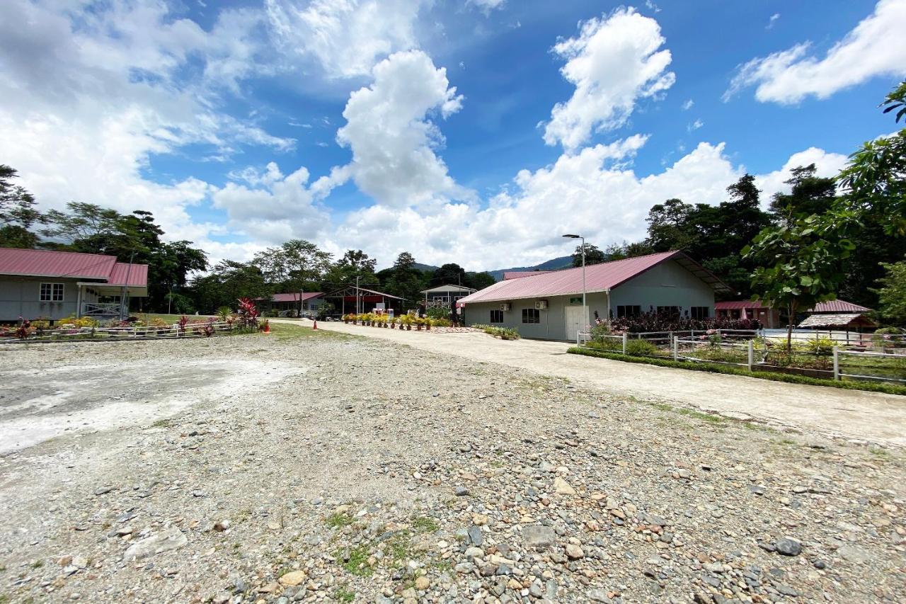 Spot On 90279 Kinomulok Garden Hotel Ranau Exterior foto