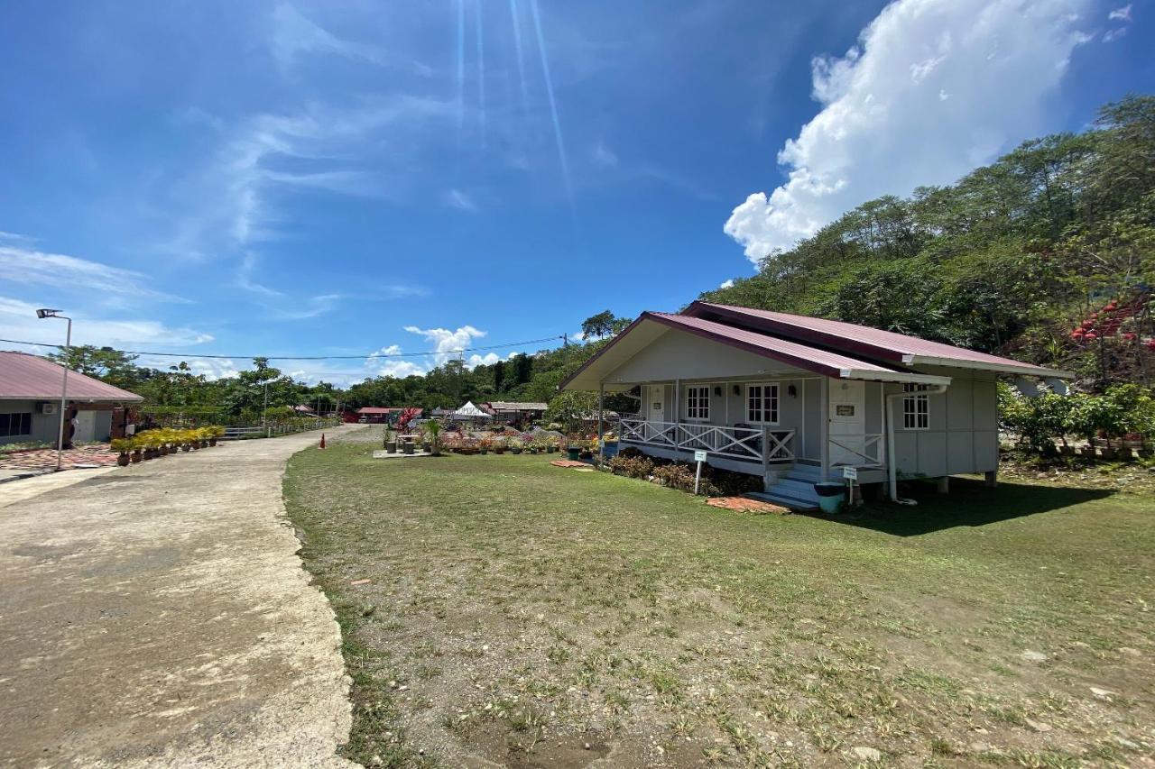 Spot On 90279 Kinomulok Garden Hotel Ranau Exterior foto